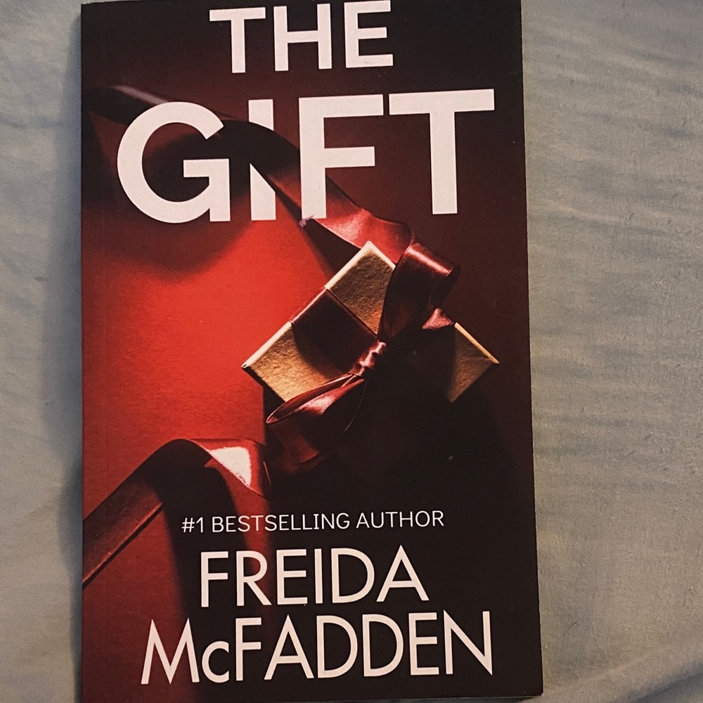 The Gift by Freida McFadden Book